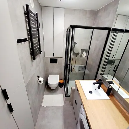 Neoapartments Lotnicza * فروتسواف
